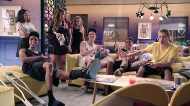 Greenhouse Academy 1x9